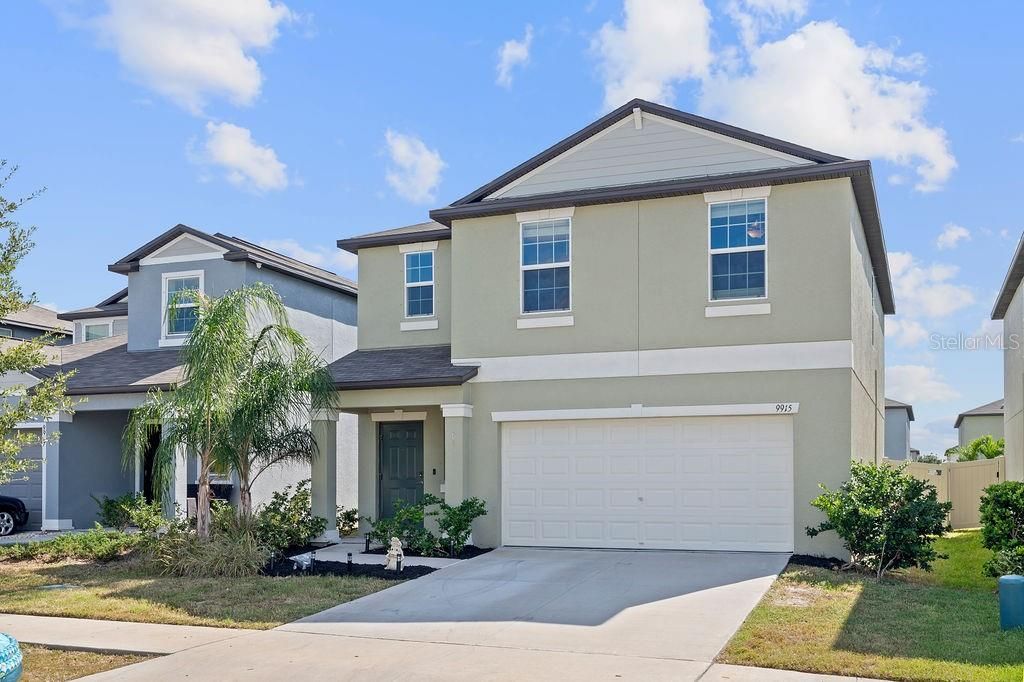 Photo of 9915 Jackfruit Court, Riverview, FL 33578 (MLS # A4668820)