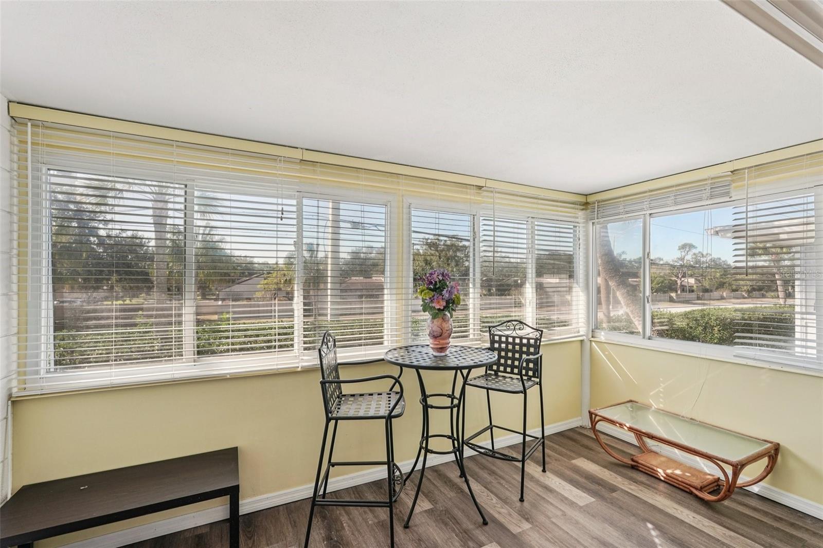 STRATHMORE VILLAGE GREEN - Residential