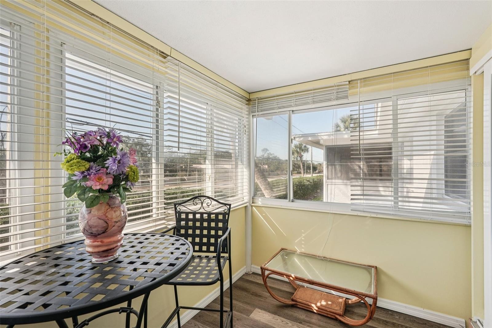 STRATHMORE VILLAGE GREEN - Residential