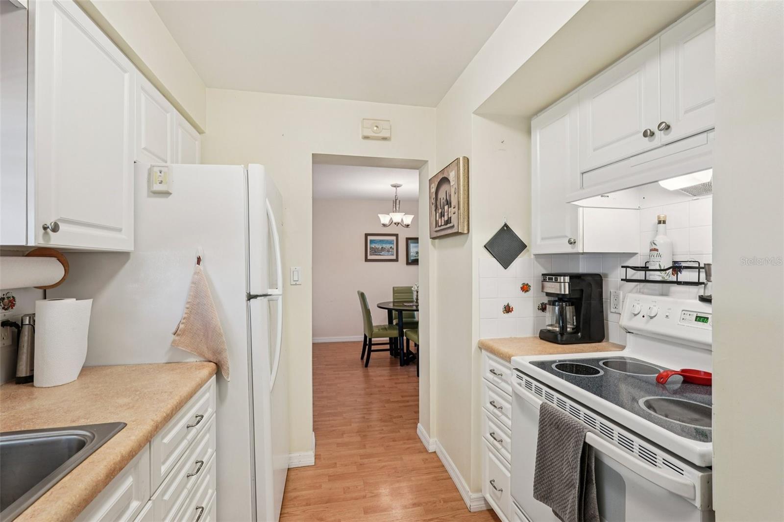 STRATHMORE VILLAGE GREEN - Residential