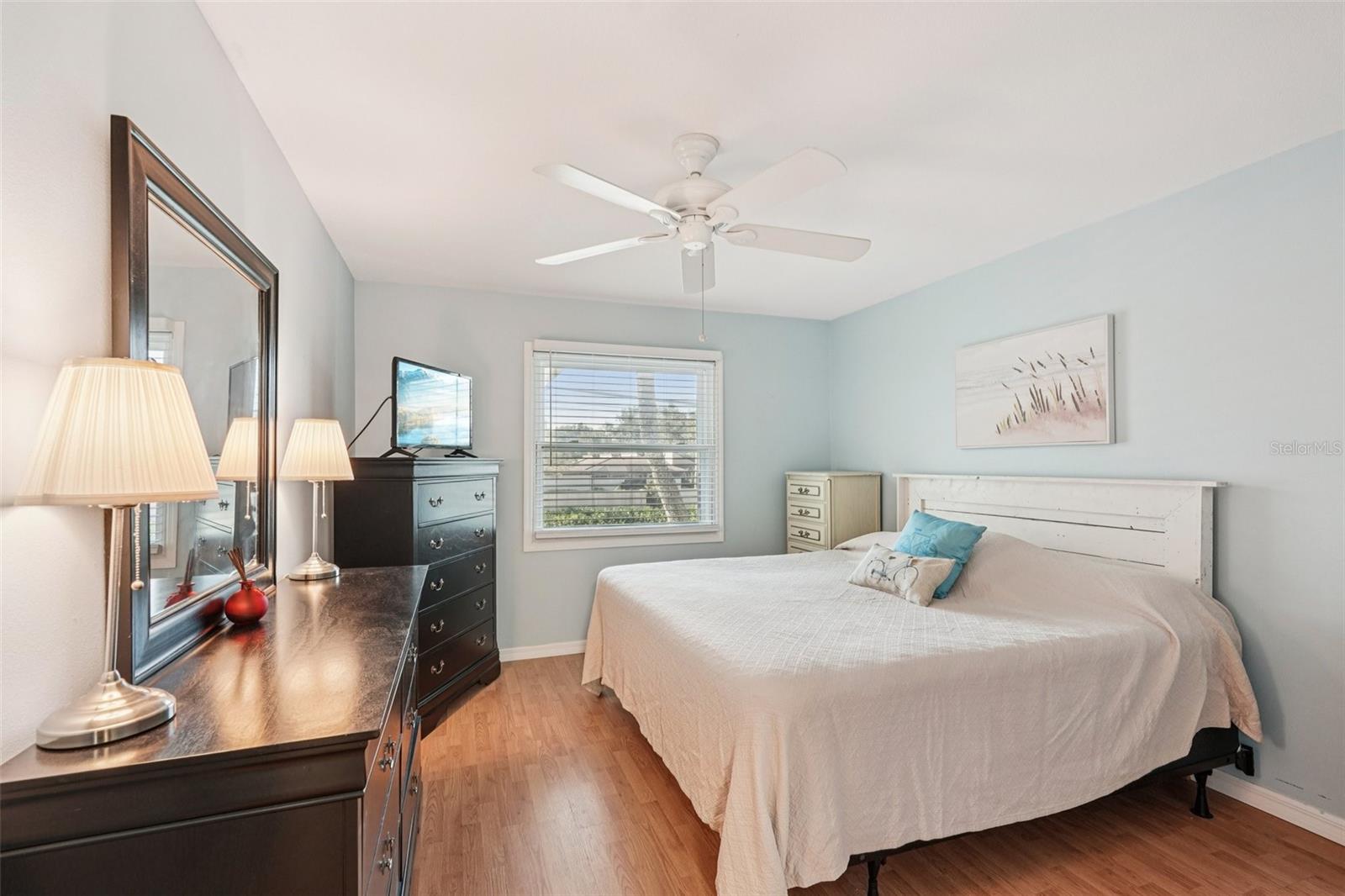 STRATHMORE VILLAGE GREEN - Residential