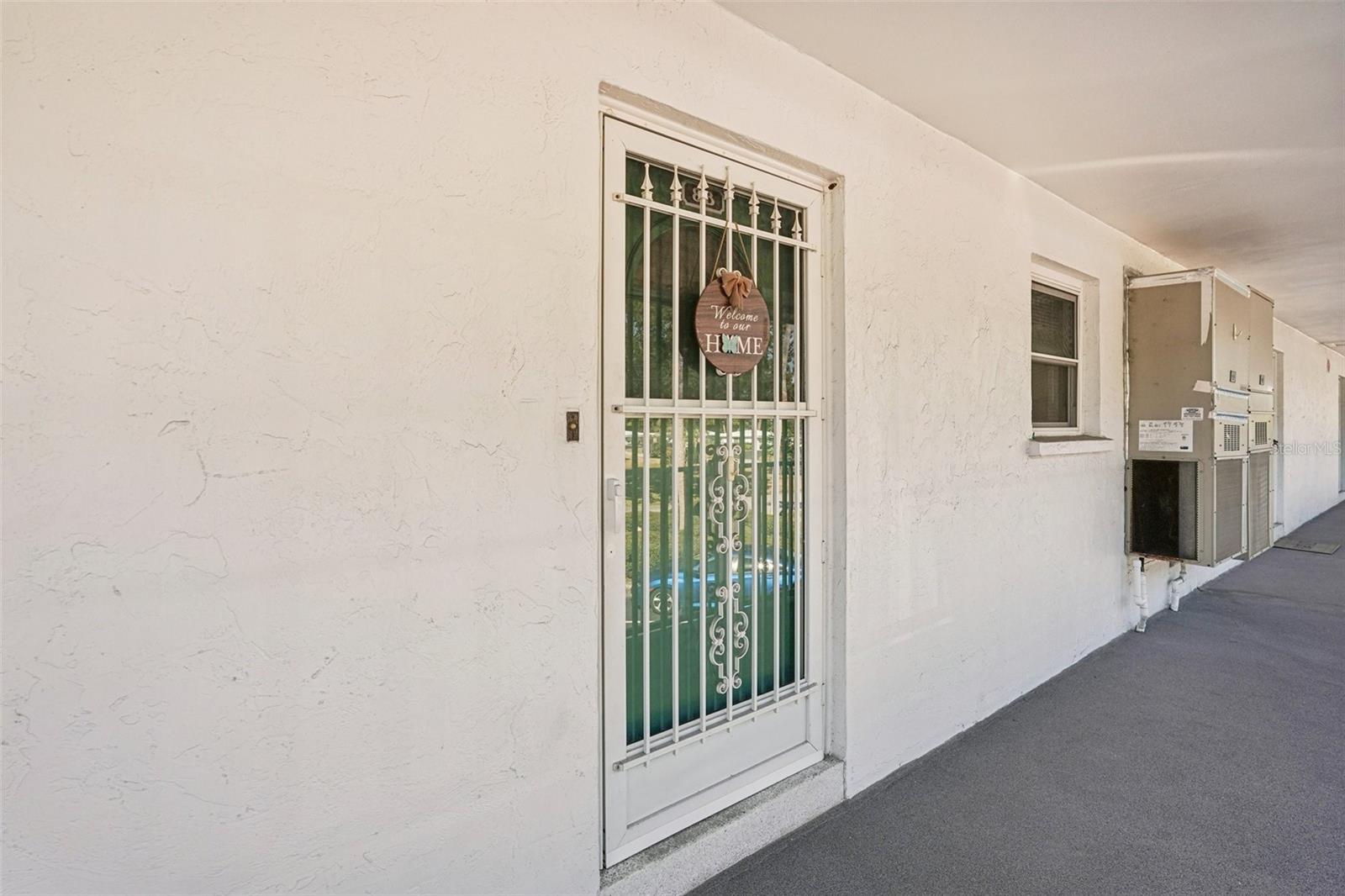 3900 ROXANE BOULEVARD 8B