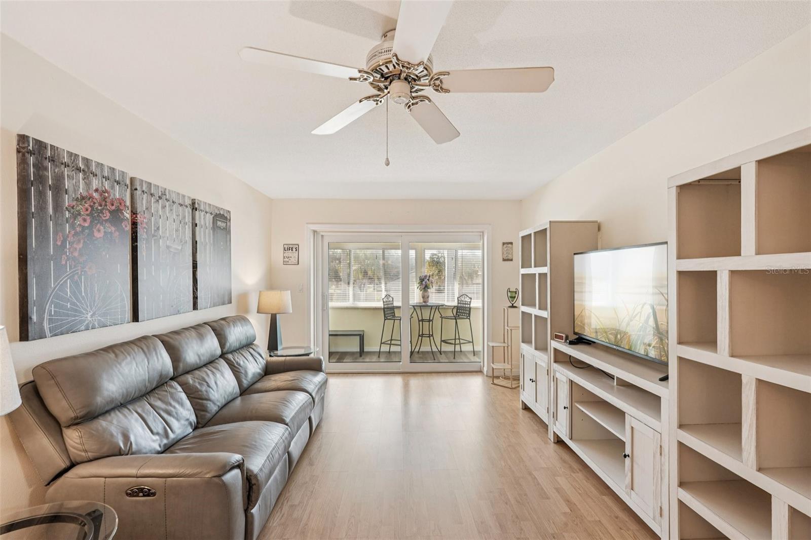 STRATHMORE VILLAGE GREEN - Residential