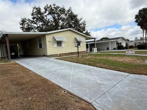 1532 W SCHWARTZ BOULEVARD LADY LAKE FL 32159