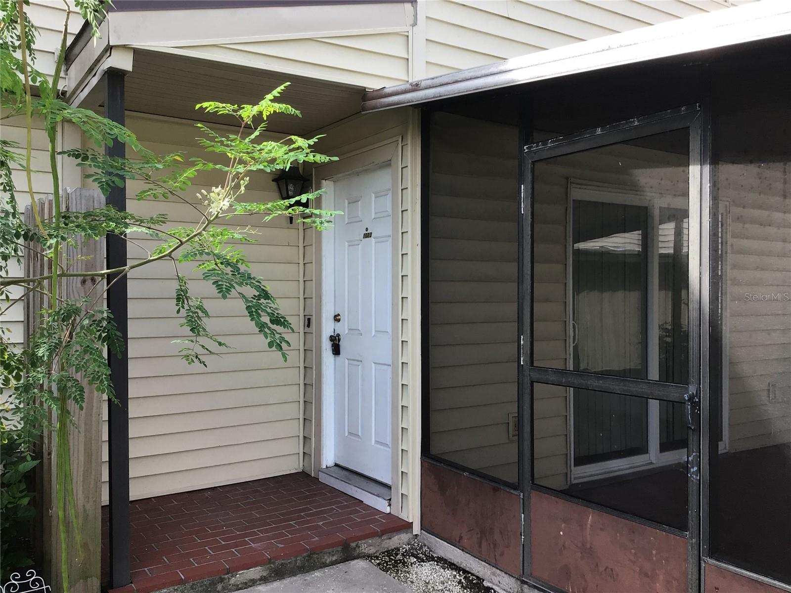 2 Story Condo. Lovely 2 bed/1.5 bath condo with attached garage. All appliances included, community pool, enclosed porch. 1st floor tile throughout and new carpet upstairs. bedrooms upstairs. Newly renovated kitchen. Very close to pool, walking distance. Close to Hwy 192, shopping and school.