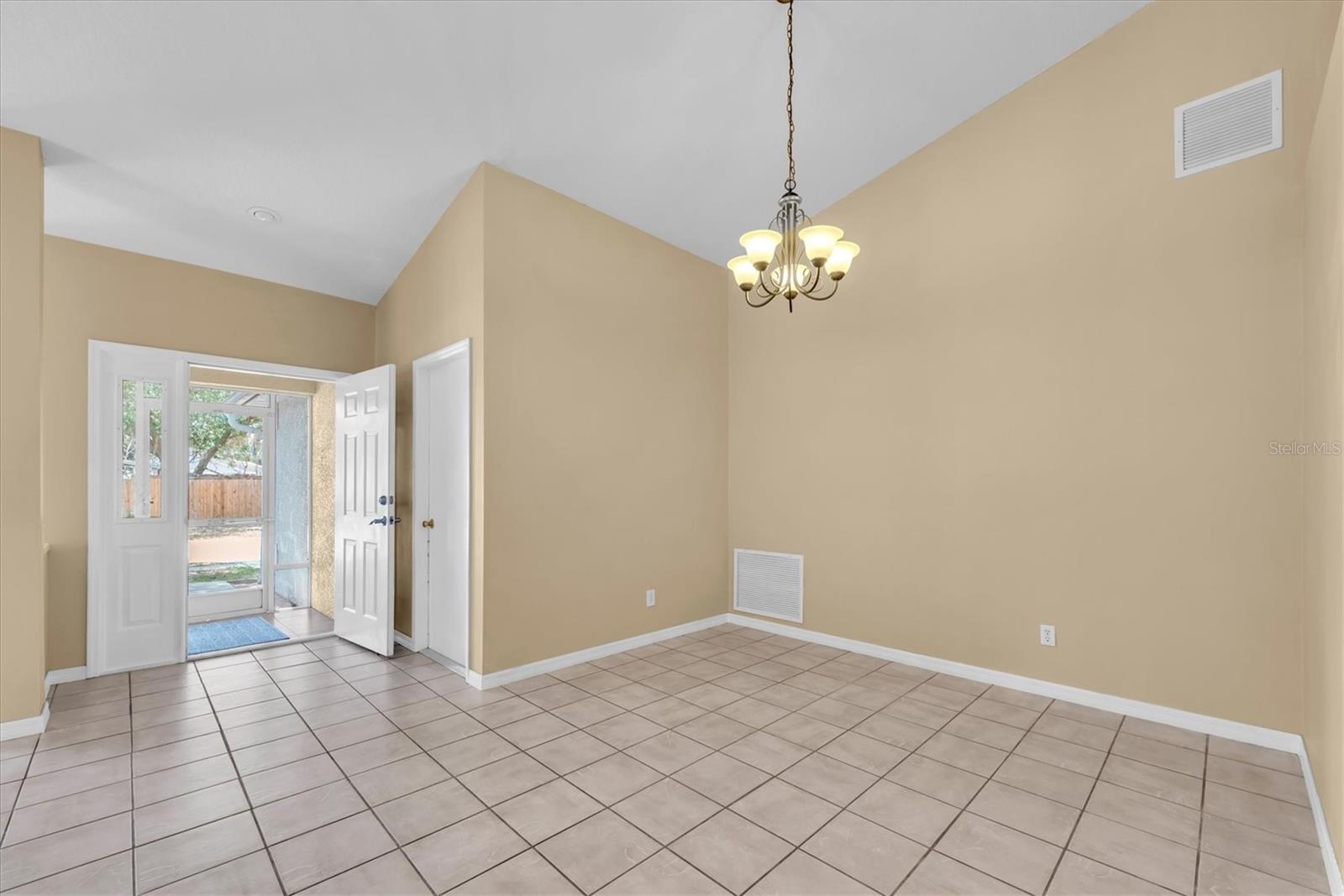 OAKDALE RIVERVIEW ESTATES UN 3 - Residential