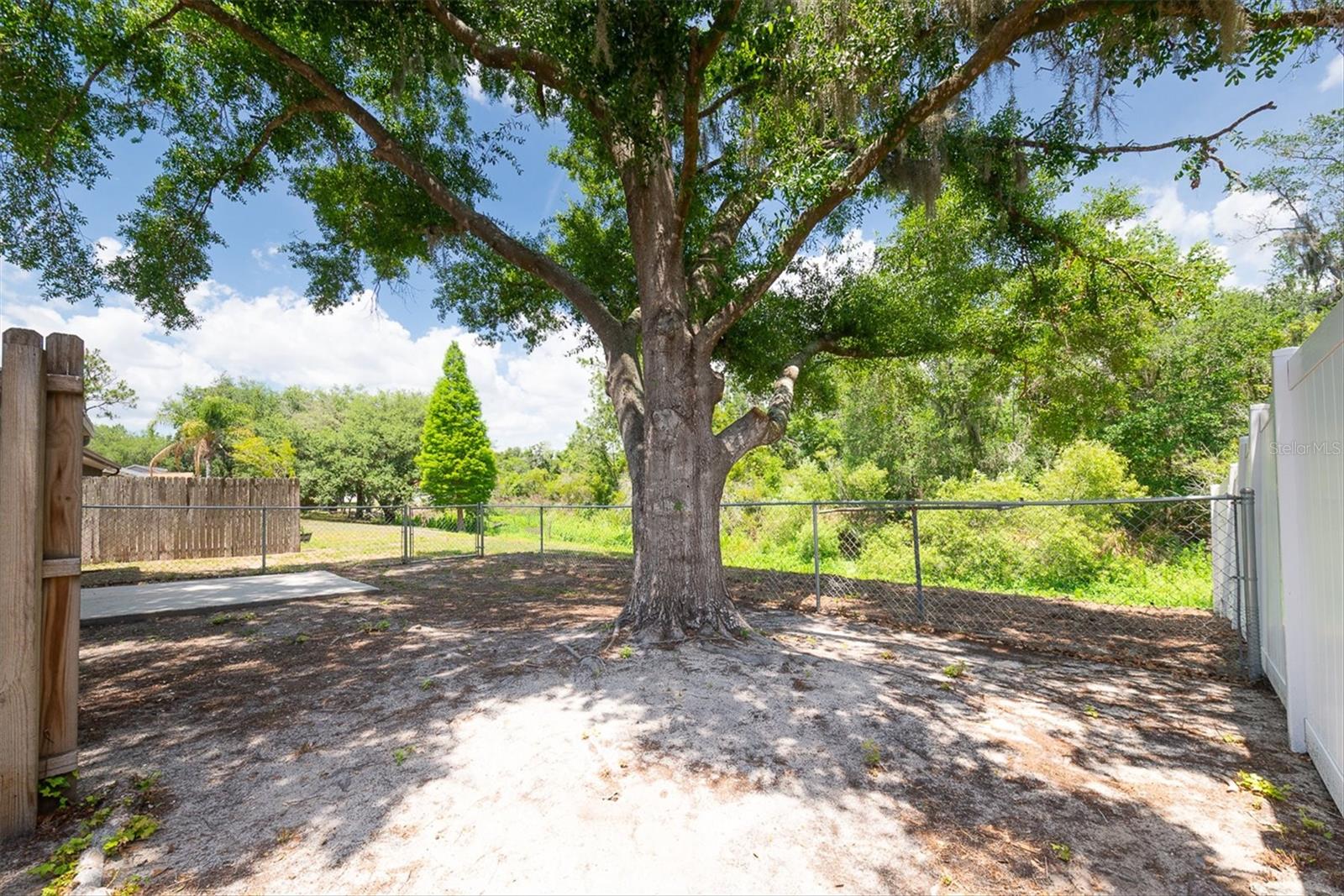 OAKDALE RIVERVIEW ESTATES UN 3 - Residential