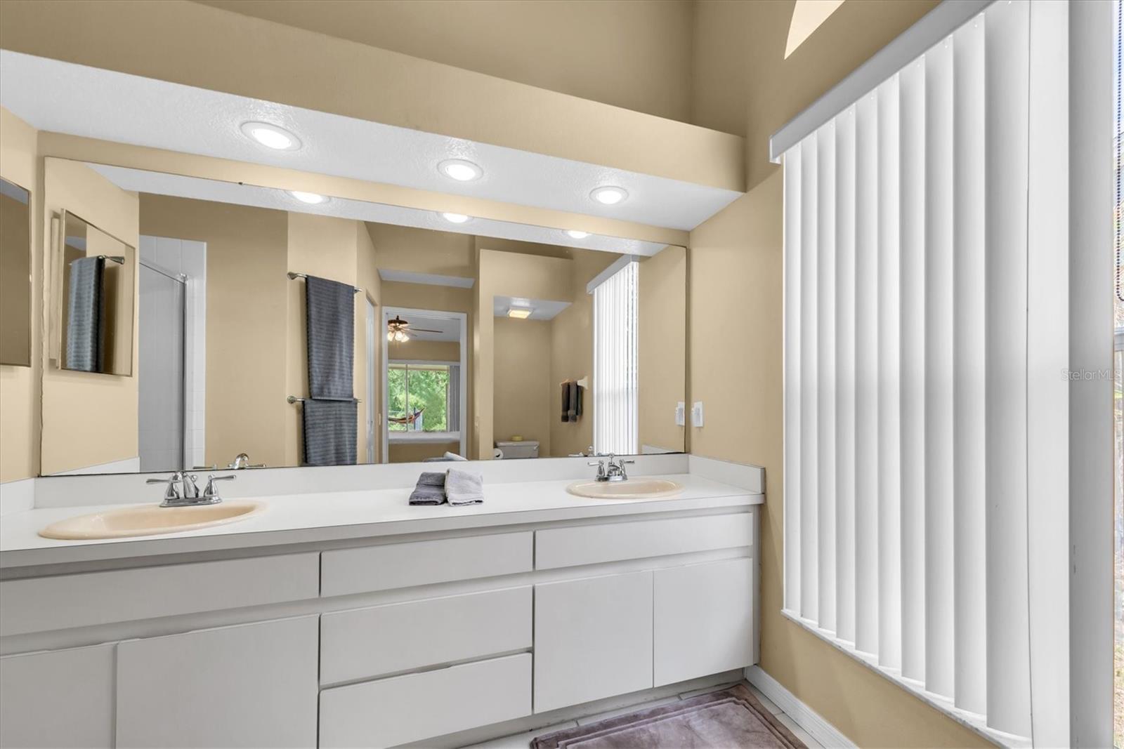 OAKDALE RIVERVIEW ESTATES UN 3 - Residential