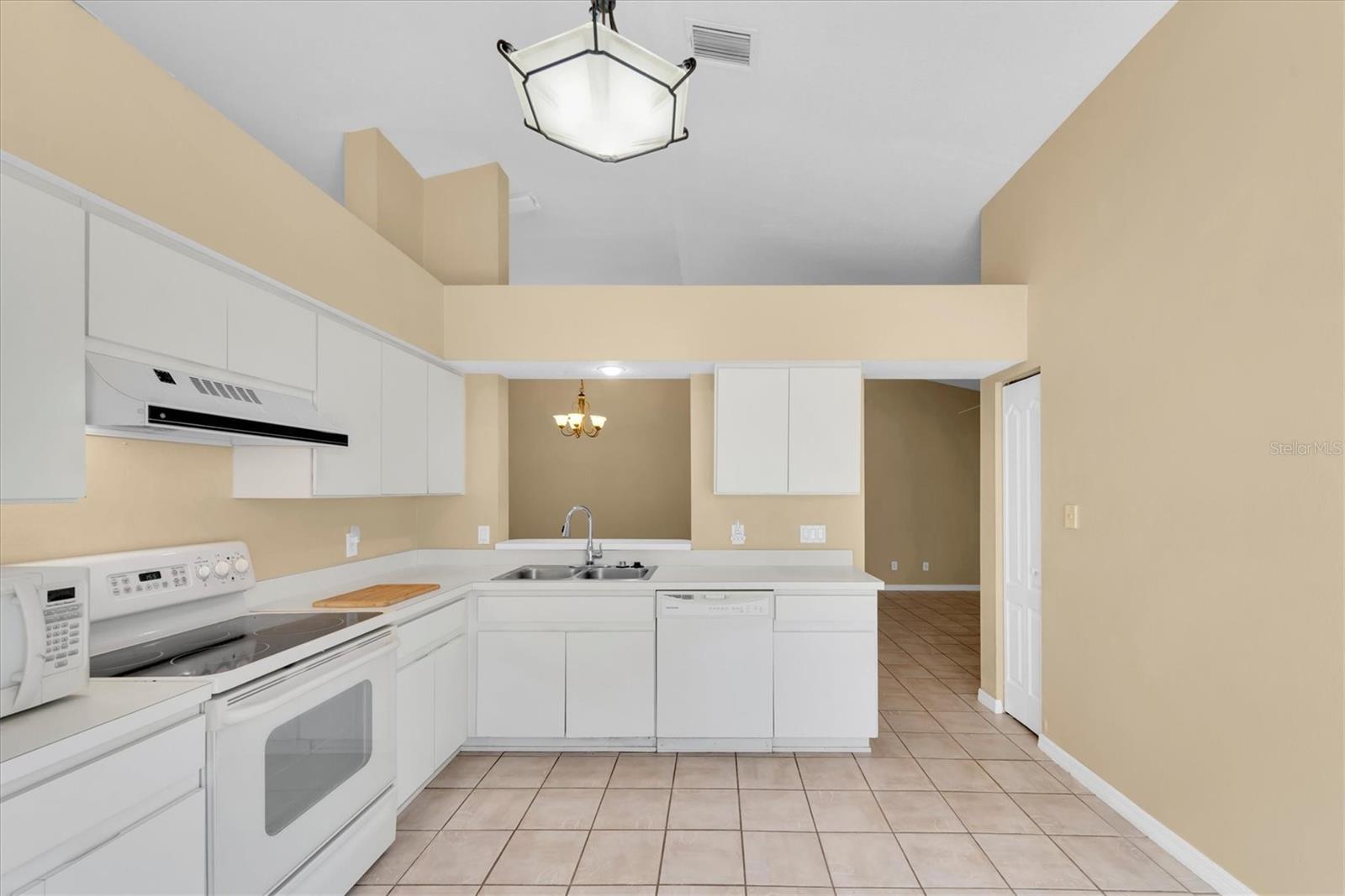 OAKDALE RIVERVIEW ESTATES UN 3 - Residential
