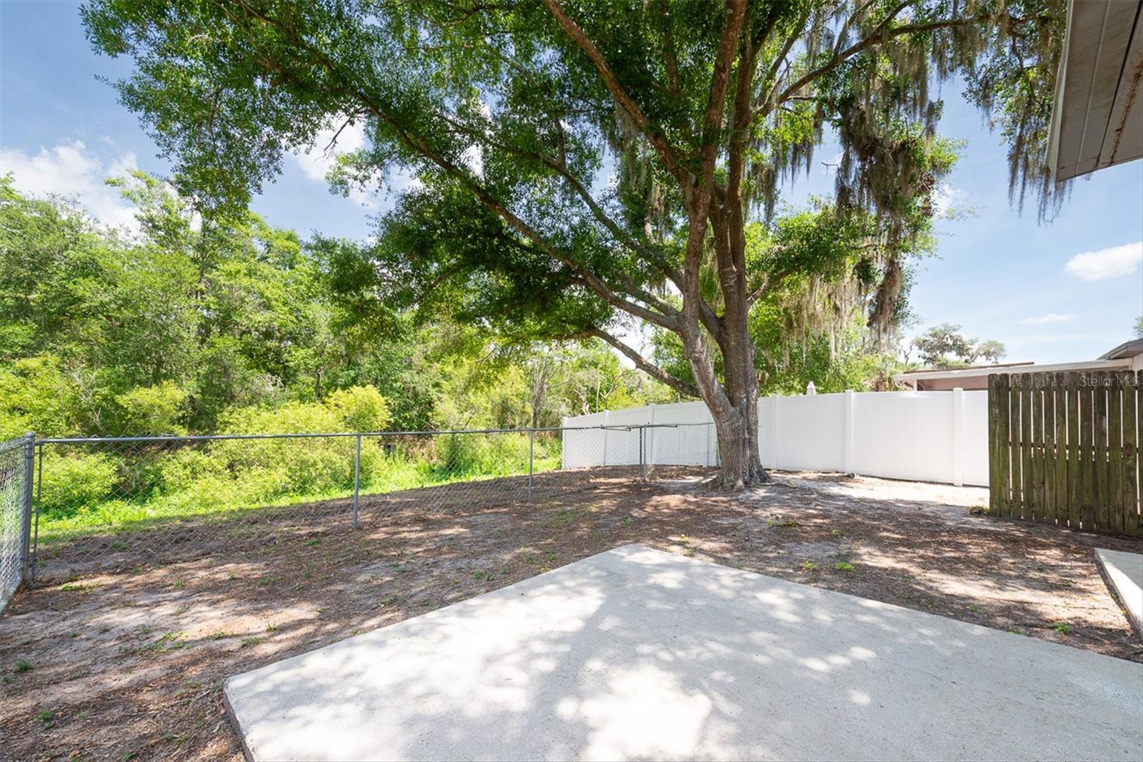 OAKDALE RIVERVIEW ESTATES UN 3 - Residential