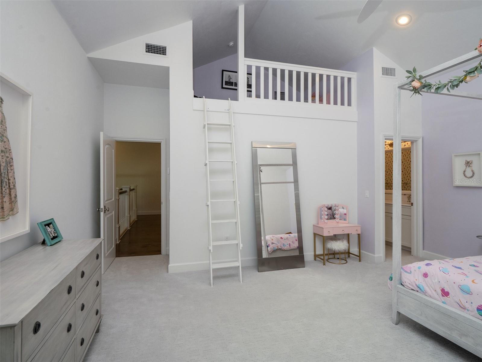 OAKMONT PH 2 PB 32 PG 30 - Residential