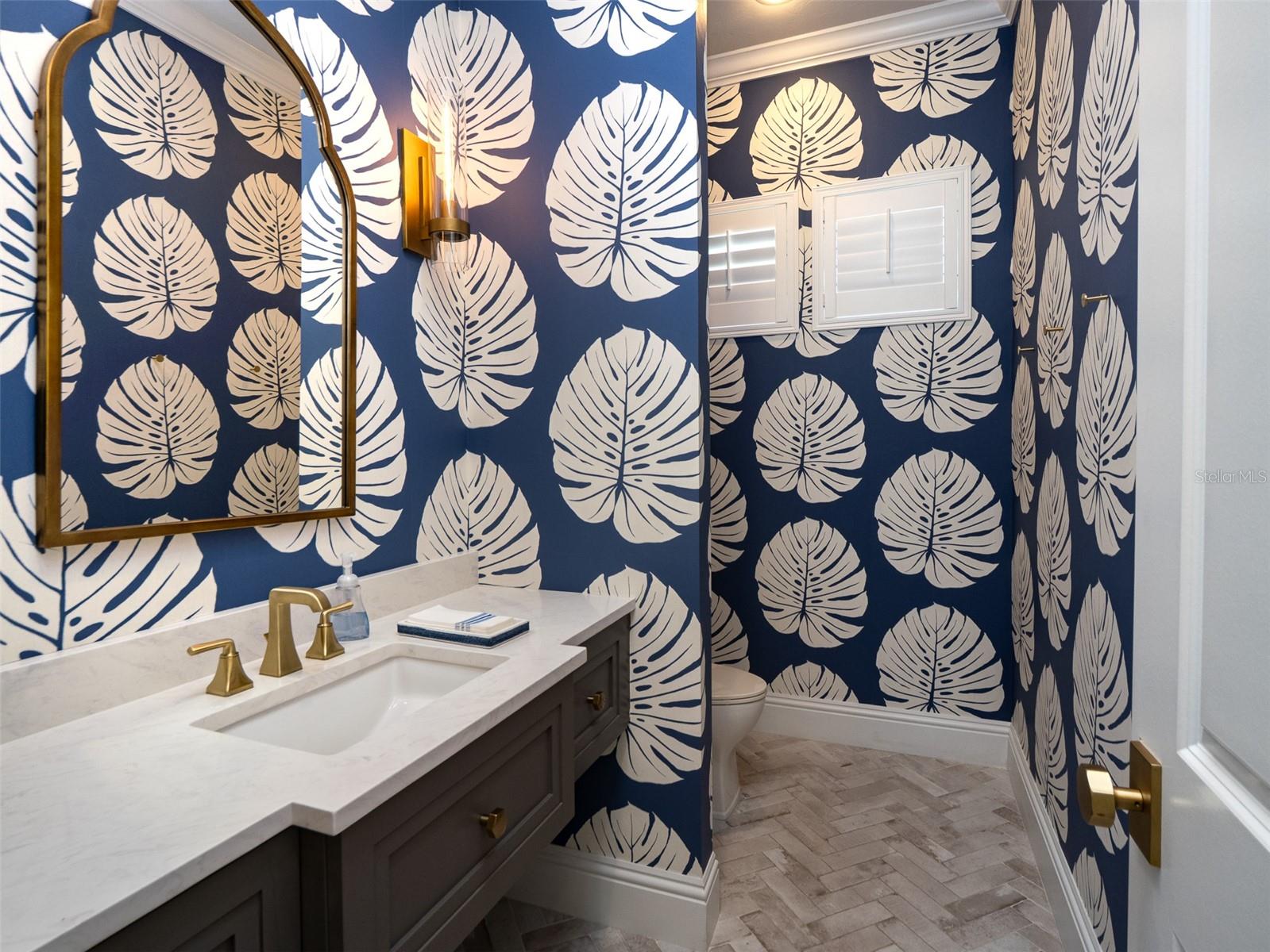 OAKMONT PH 2 PB 32 PG 30 - Residential