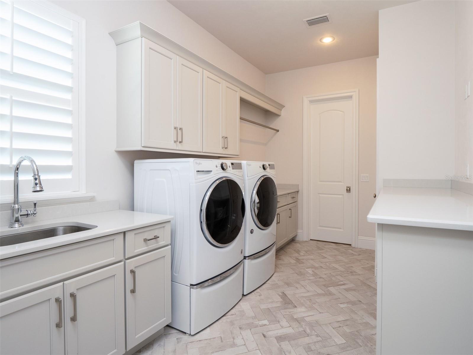 OAKMONT PH 2 PB 32 PG 30 - Residential