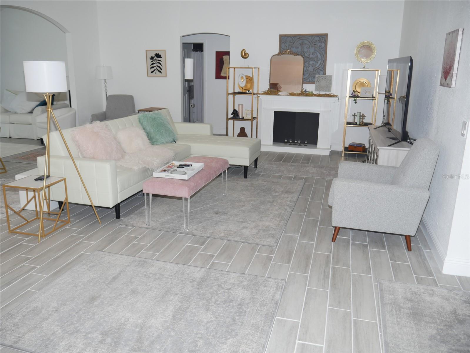 1511 LAVACA LANE