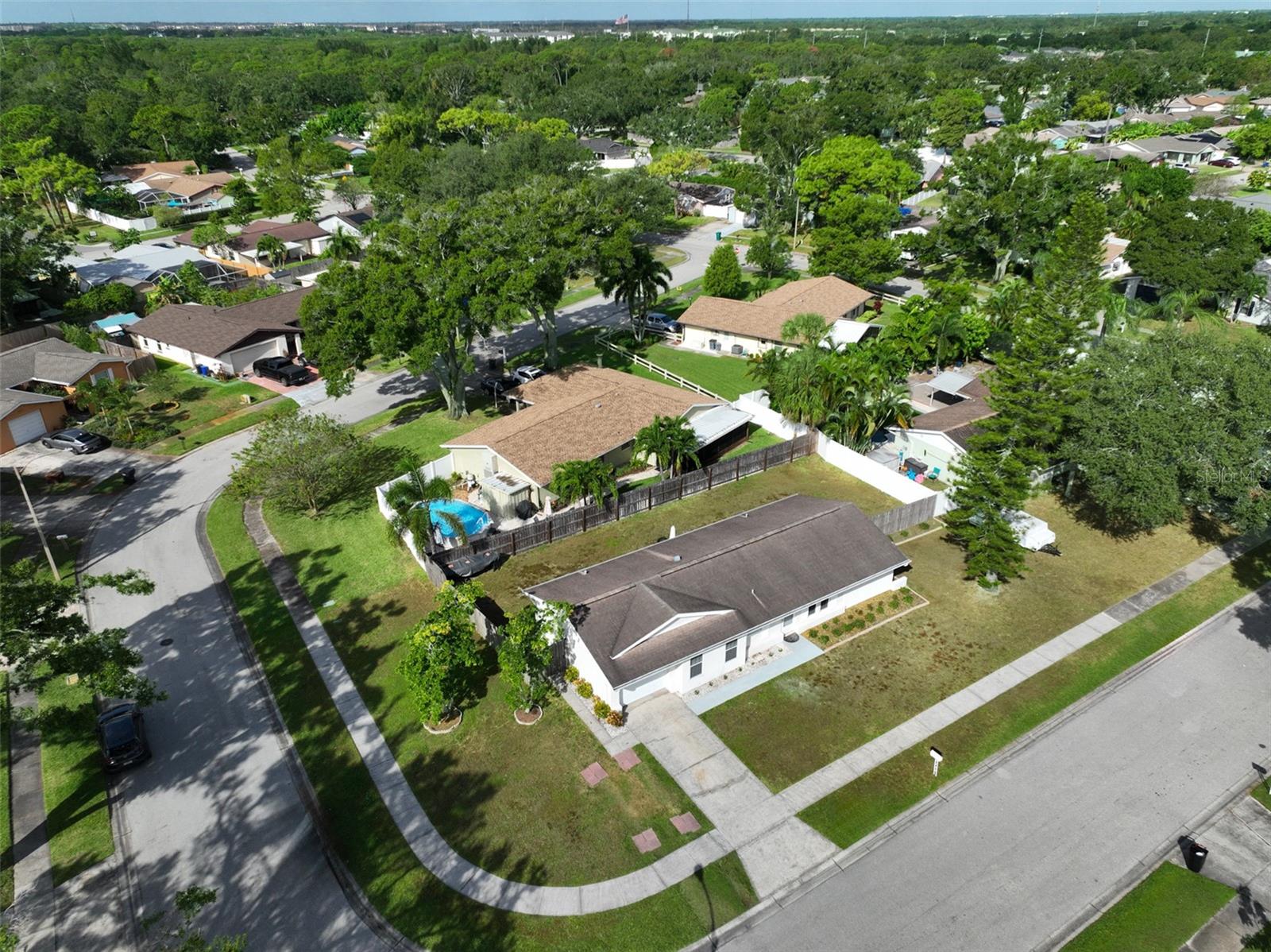 BONNIE PINES - Residential