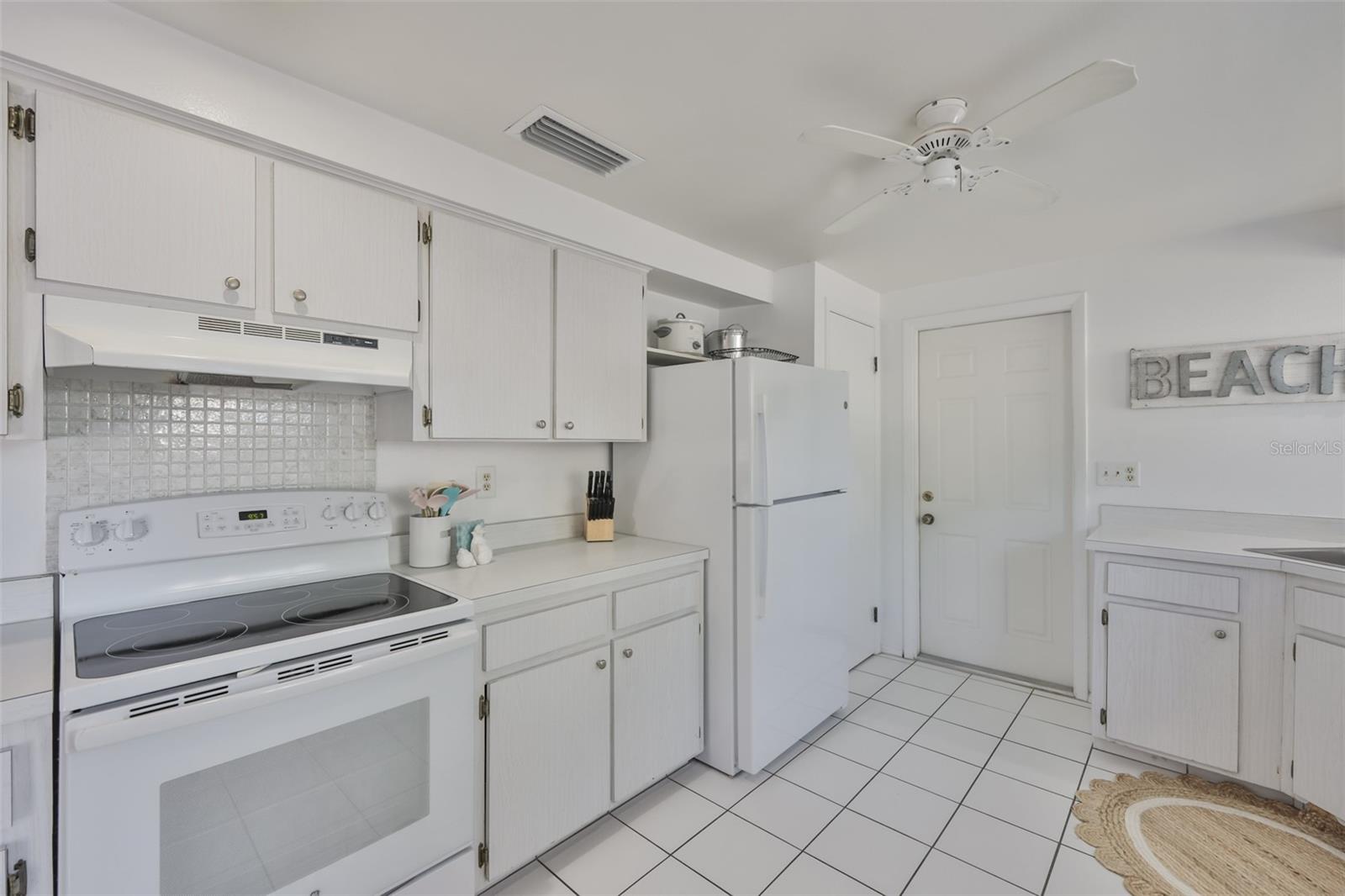 BONNIE PINES - Residential