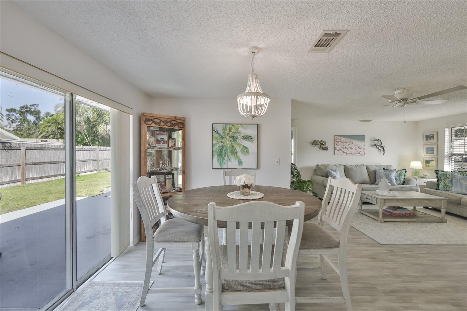 BONNIE PINES - Residential