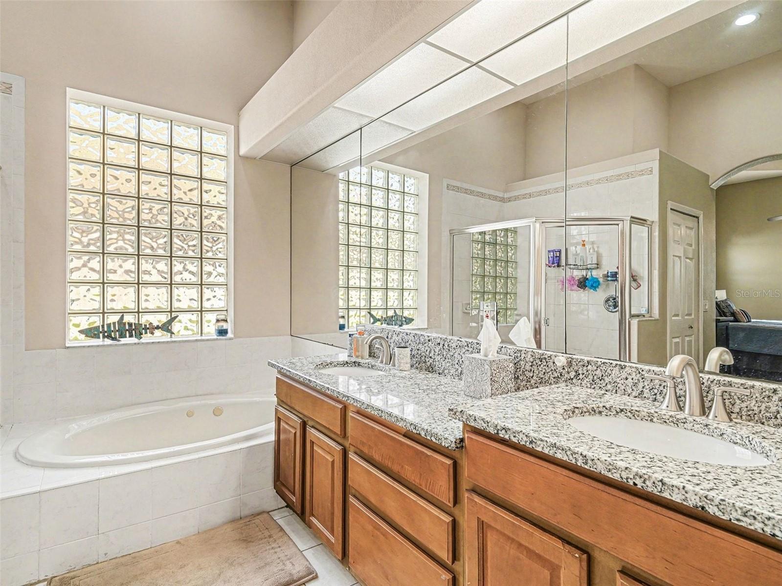 EDGEWATER VILLAGE SUBPHASE A UNIT 5 - Residential