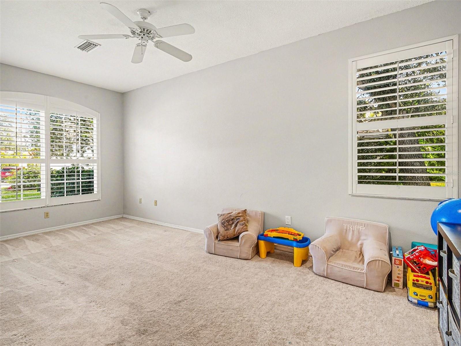 EDGEWATER VILLAGE SUBPHASE A UNIT 5 - Residential