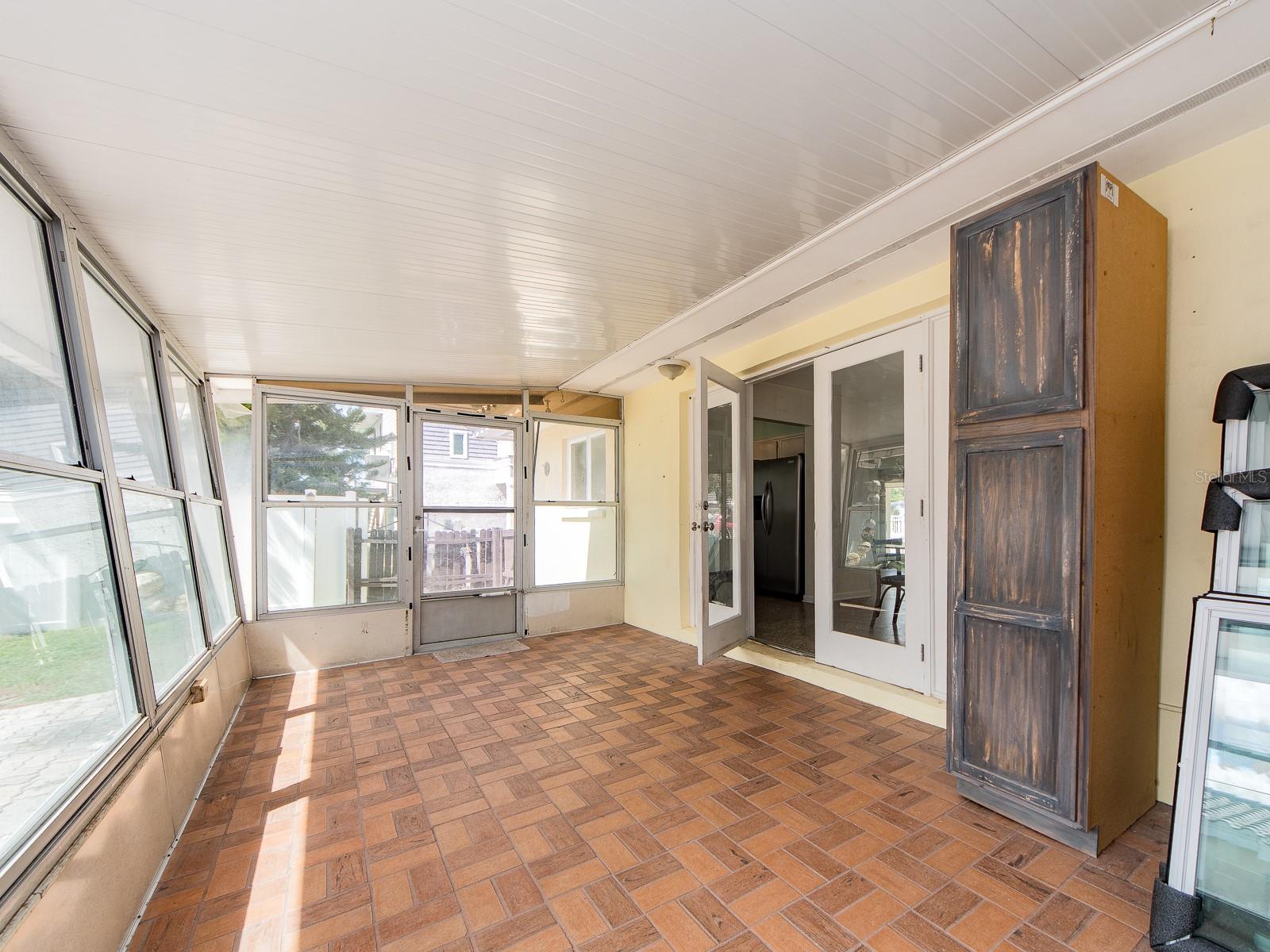 CRYSTAL BEACH REV - Residential