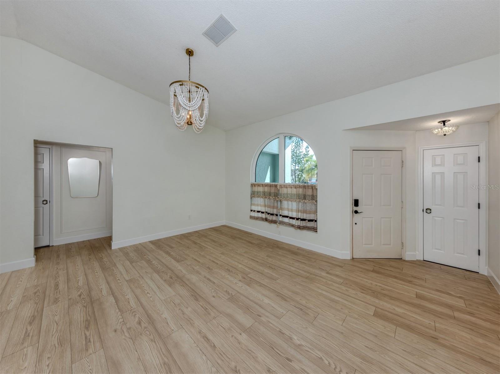 CHESTNUT CREEK ESTATES - Residential
