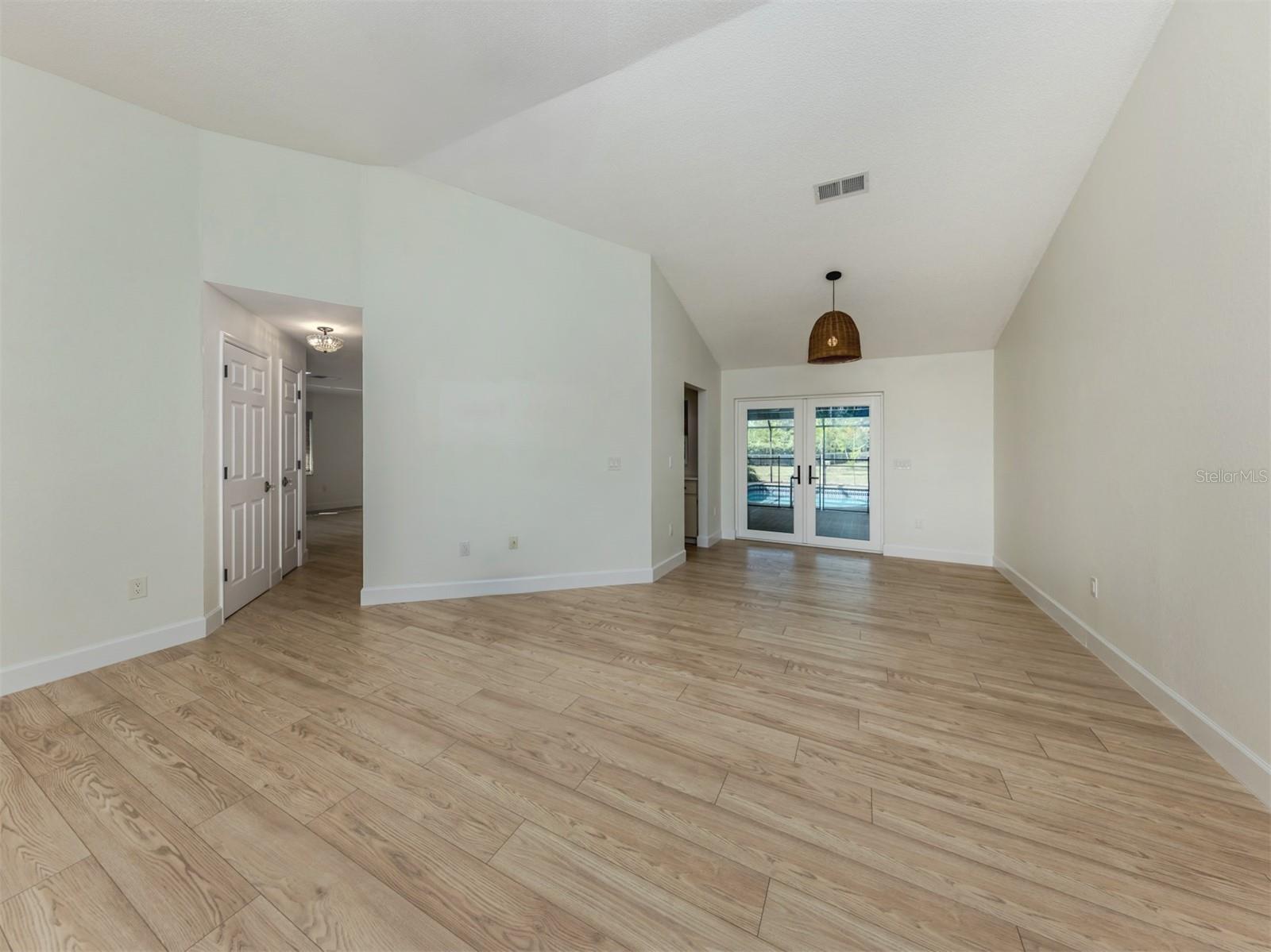 CHESTNUT CREEK ESTATES - Residential