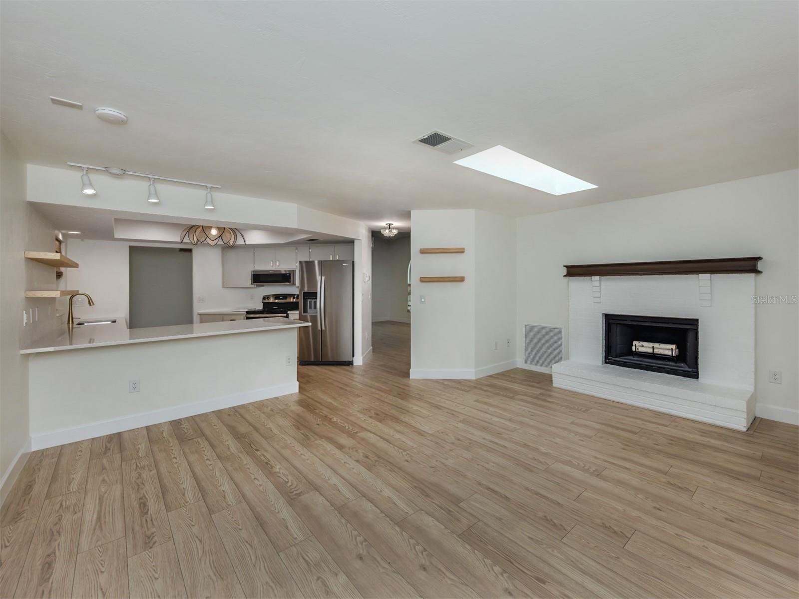 CHESTNUT CREEK ESTATES - Residential