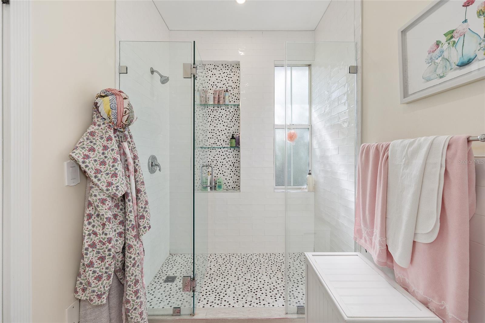 TAYLOR SQUARE CONDO - Residential