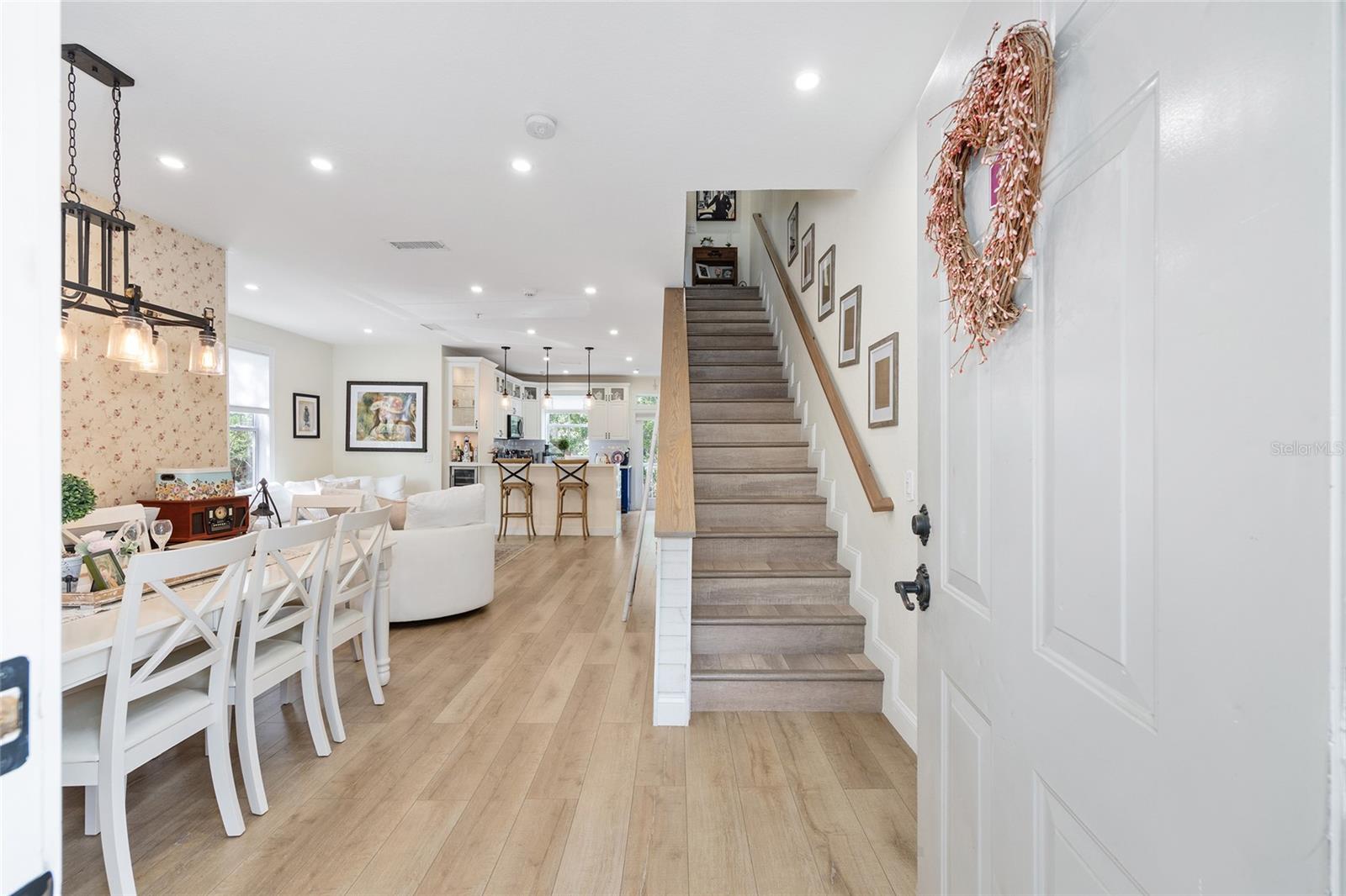 TAYLOR SQUARE CONDO - Residential