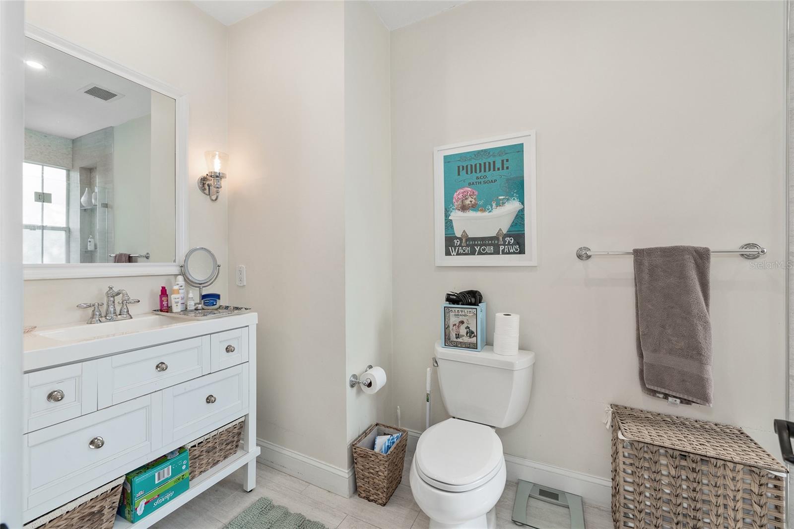 TAYLOR SQUARE CONDO - Residential