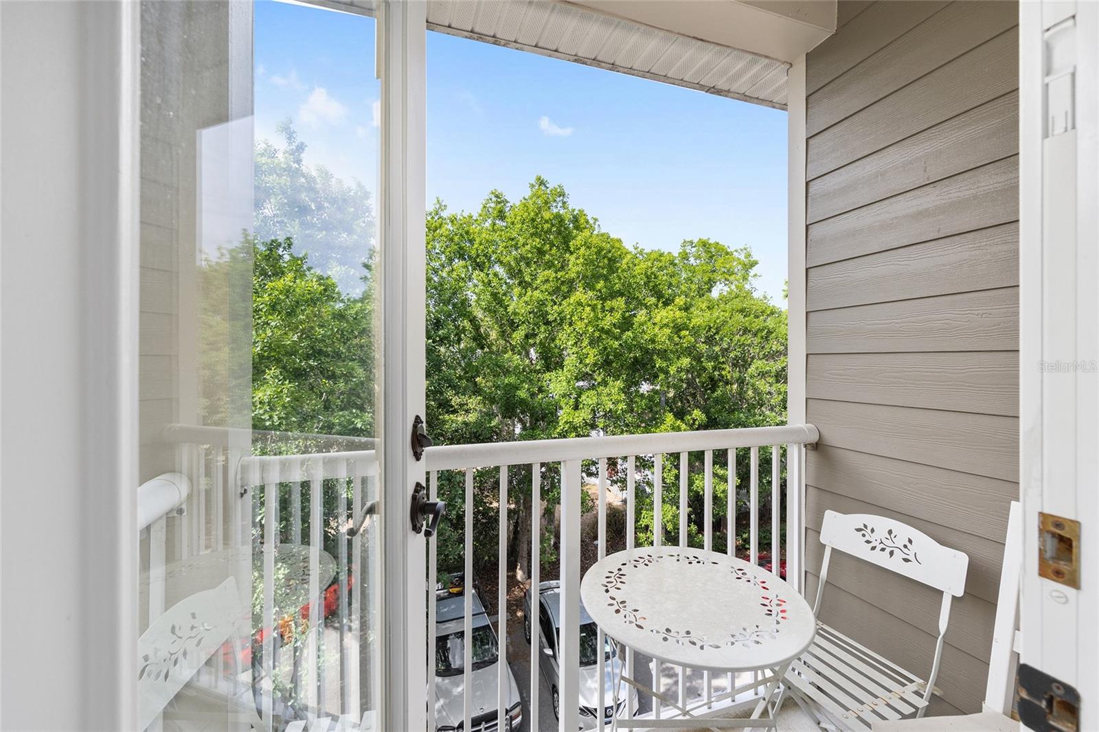 TAYLOR SQUARE CONDO - Residential