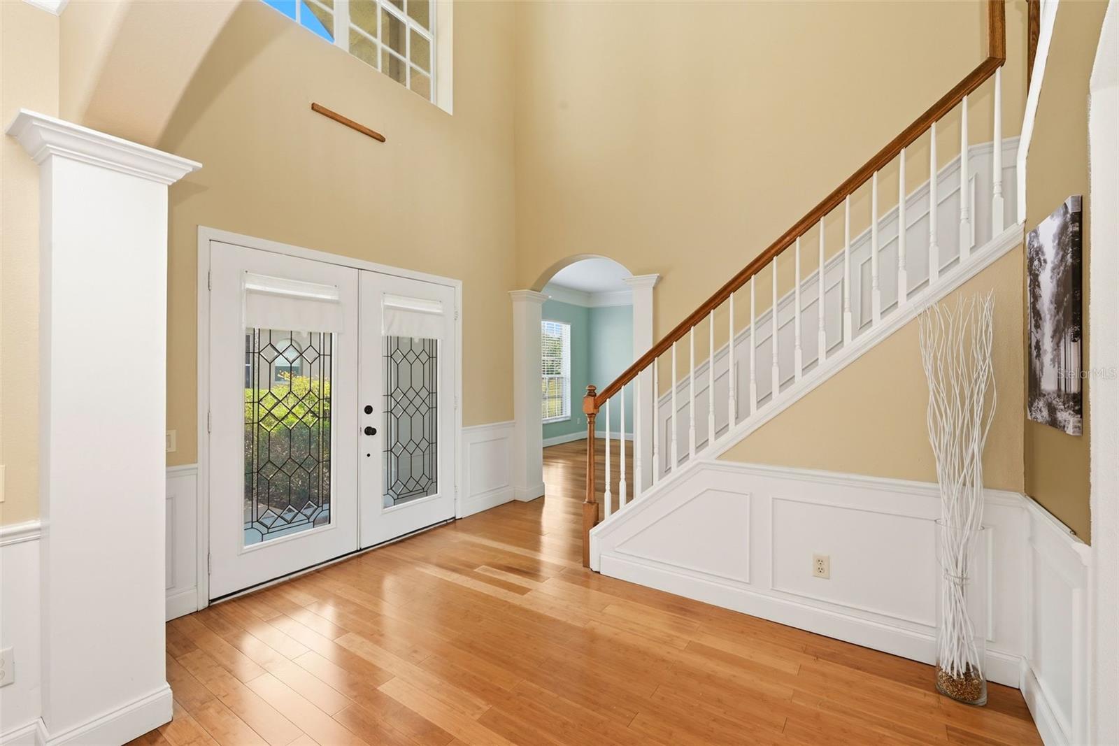 936 KINGSRIDGE CIRCLE