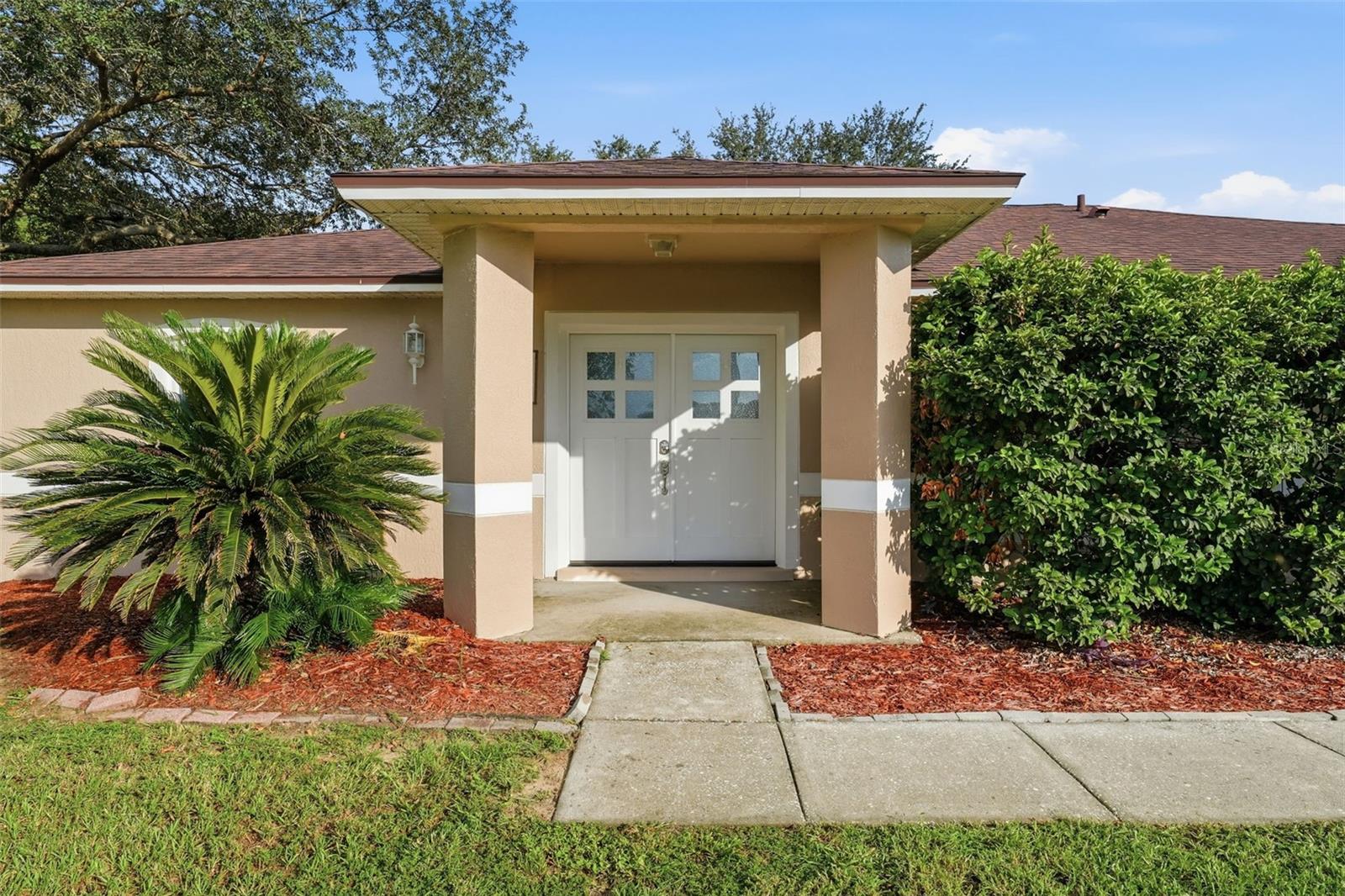 236 COUNTRY LAKES CIRCLE