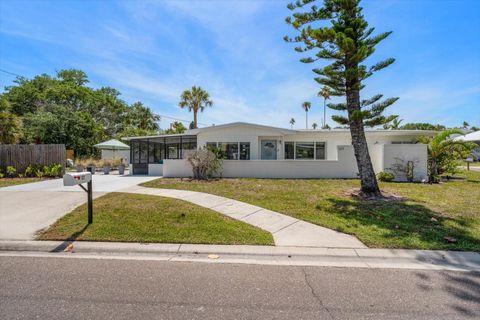 Photo of 127 11th Avenue, Indian Rocks Beach, FL 33785 (MLS # TB8511619)
