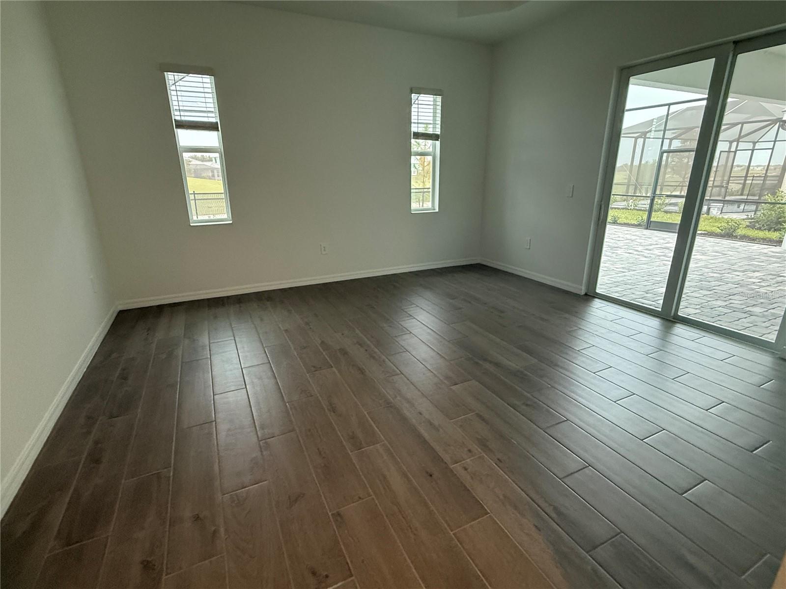 CALUSA COUNRY CLUB - Residential Lease