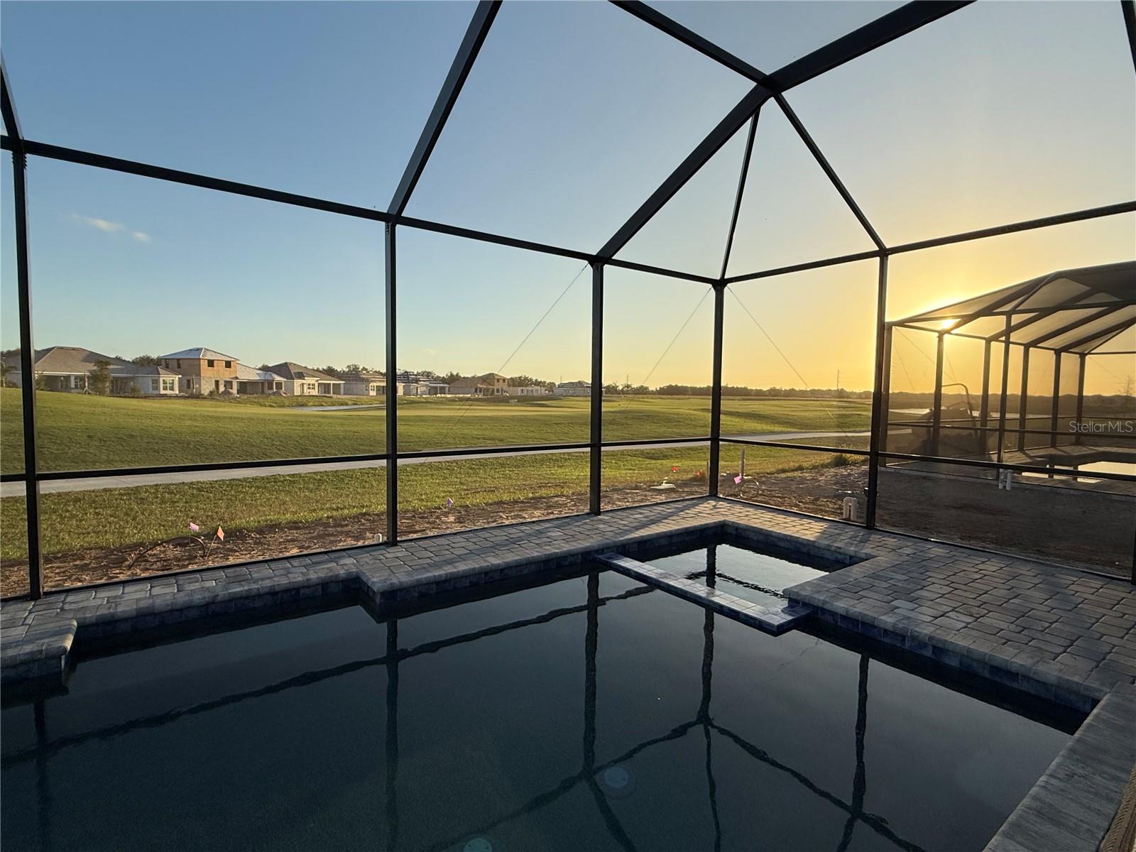 CALUSA COUNRY CLUB - Residential Lease