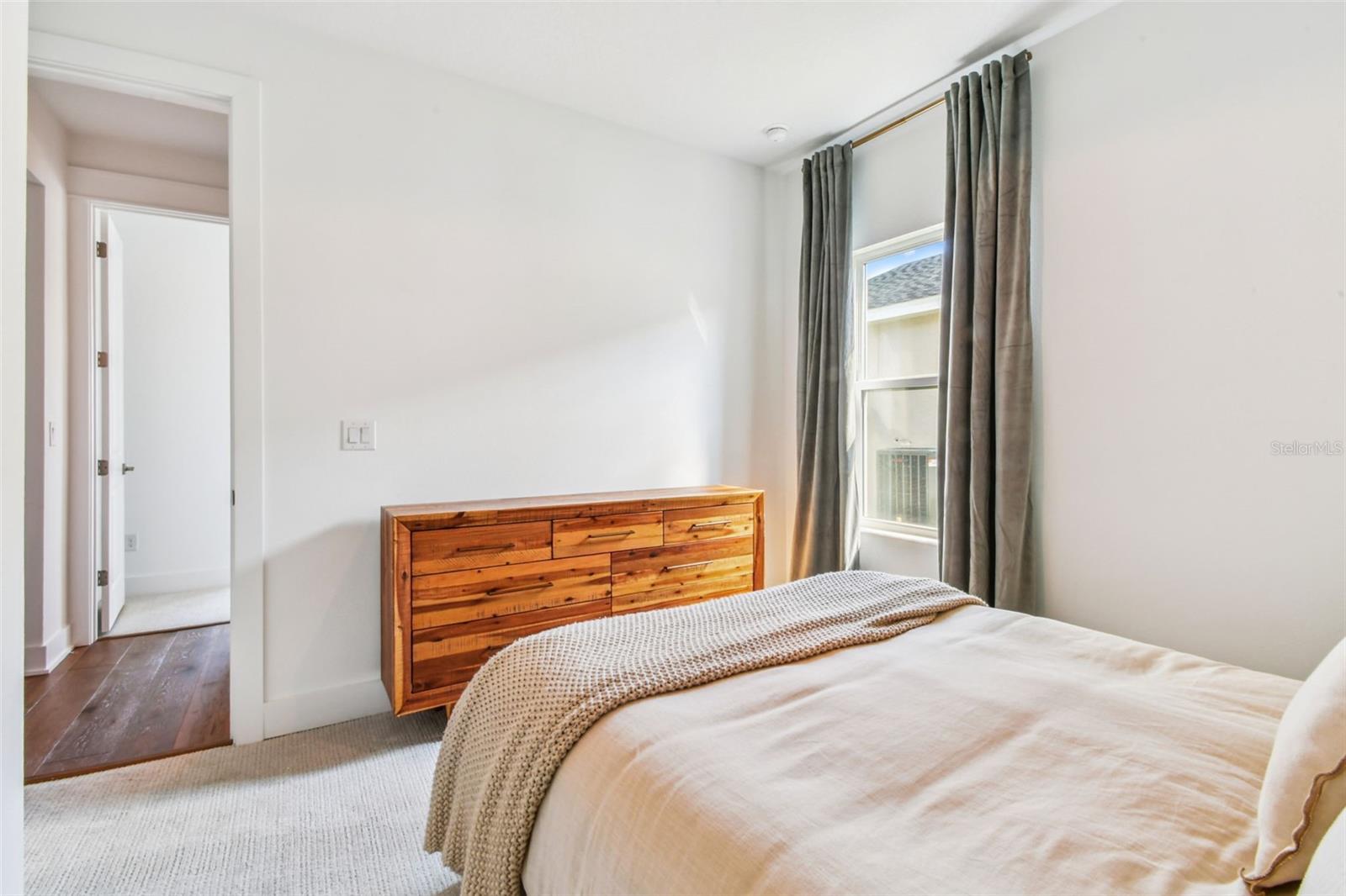 WATERSET WOLF CRK PH G1 - Residential