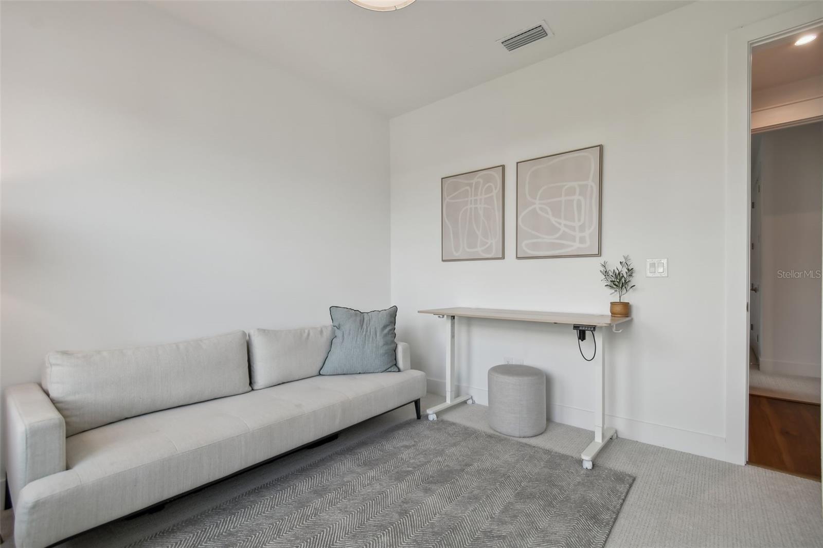 WATERSET WOLF CRK PH G1 - Residential