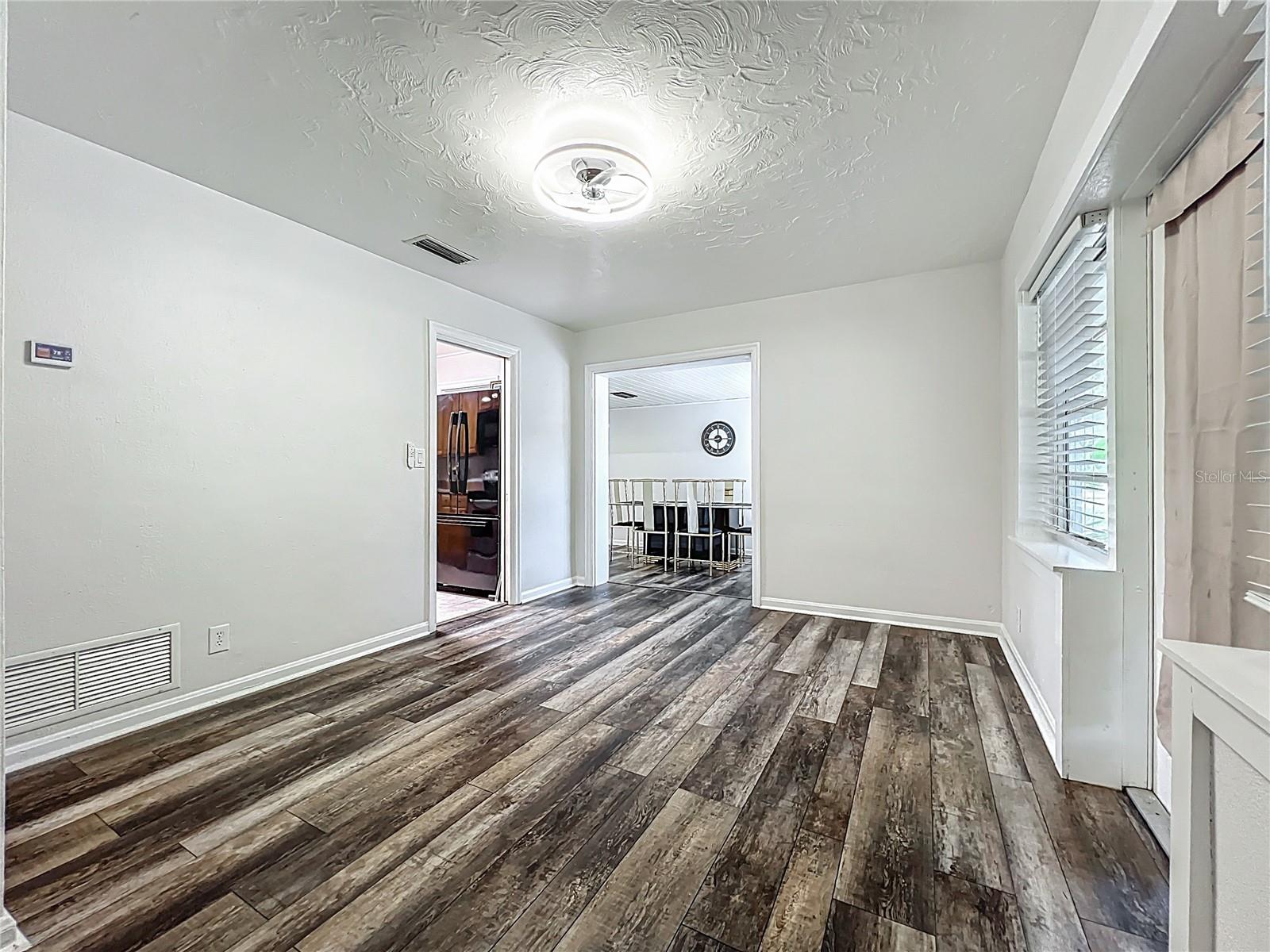 2542 S PALMETTO AVENUE