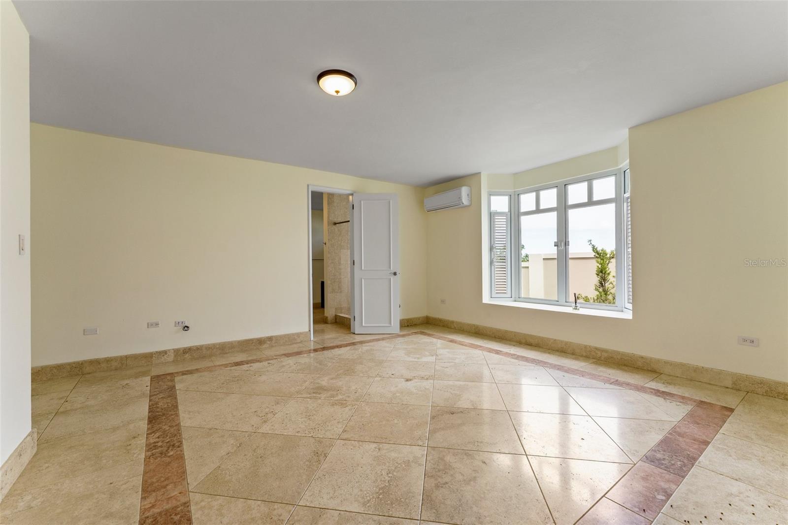 LOS PASEOS DEV - Residential