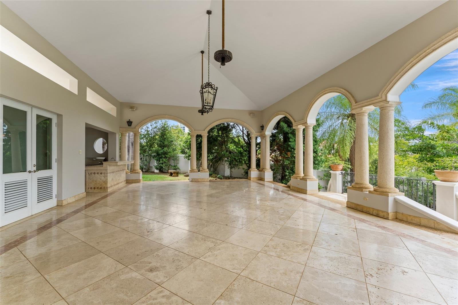 LOS PASEOS DEV - Residential