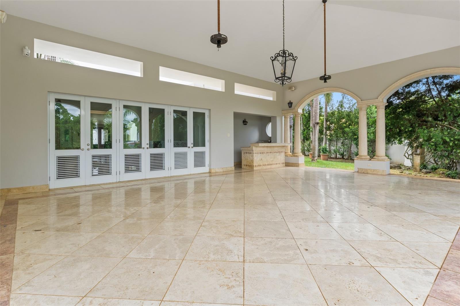 LOS PASEOS DEV - Residential