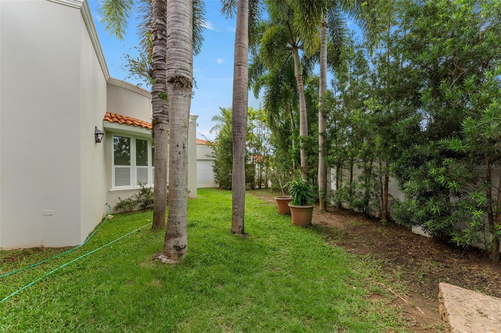 LOS PASEOS DEV - Residential