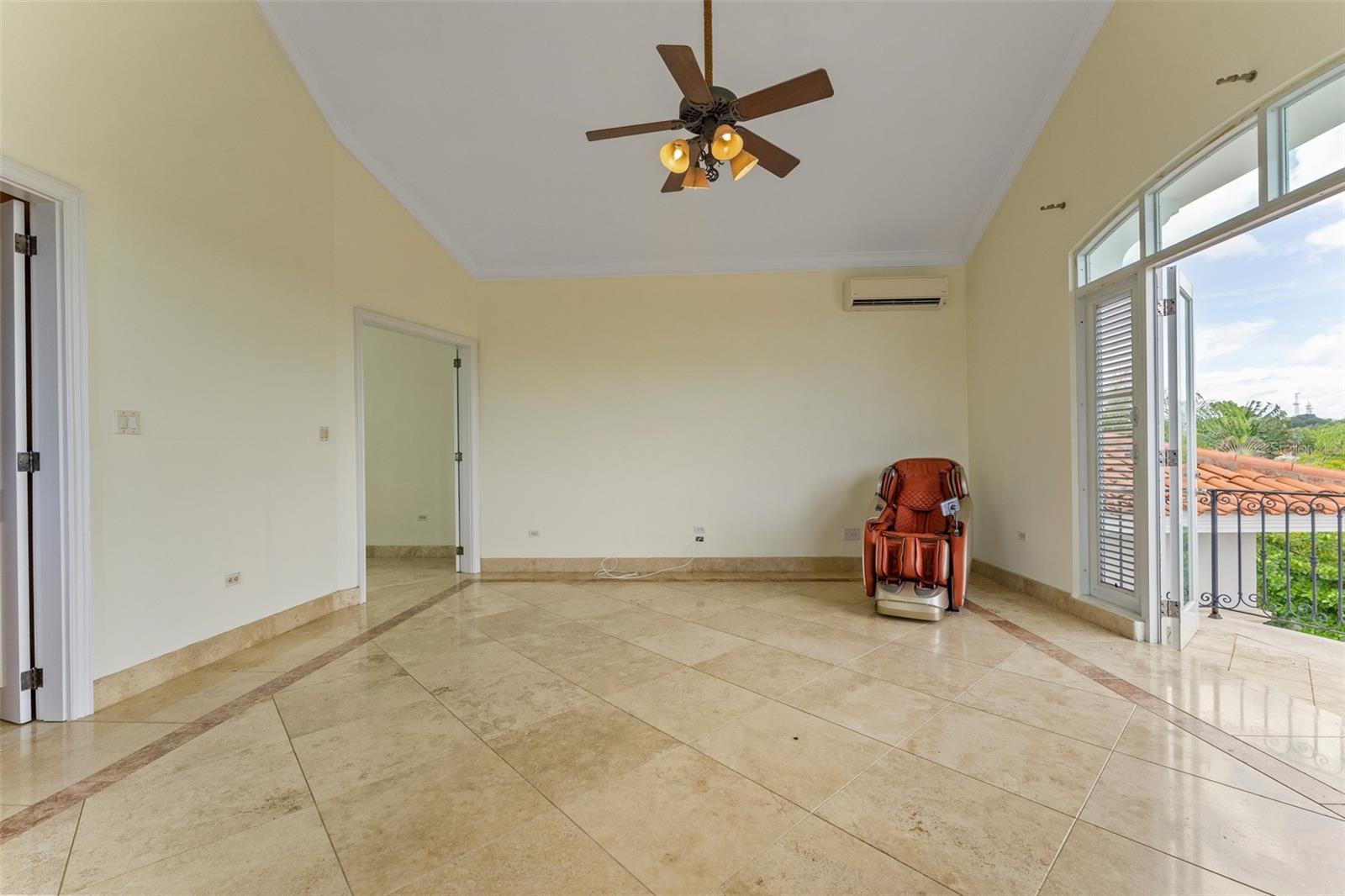 LOS PASEOS DEV - Residential