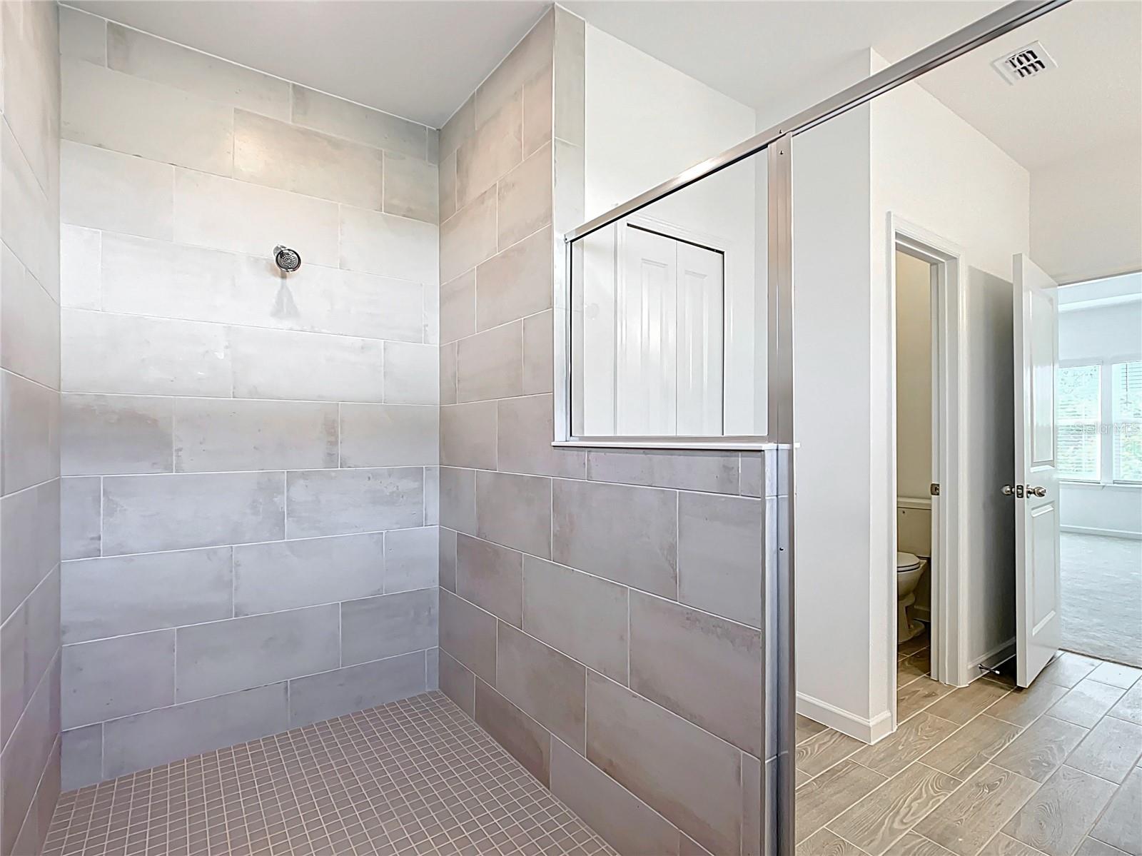 GRAND PARK NORTH - Residential Lease