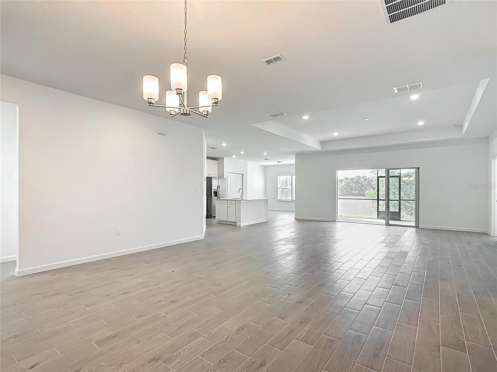 GRAND PARK NORTH - Residential Lease