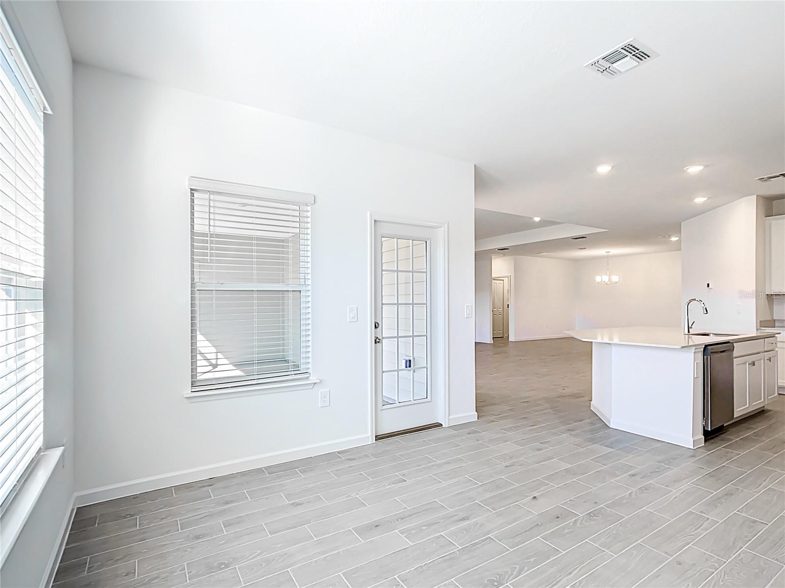 GRAND PARK NORTH - Residential Lease