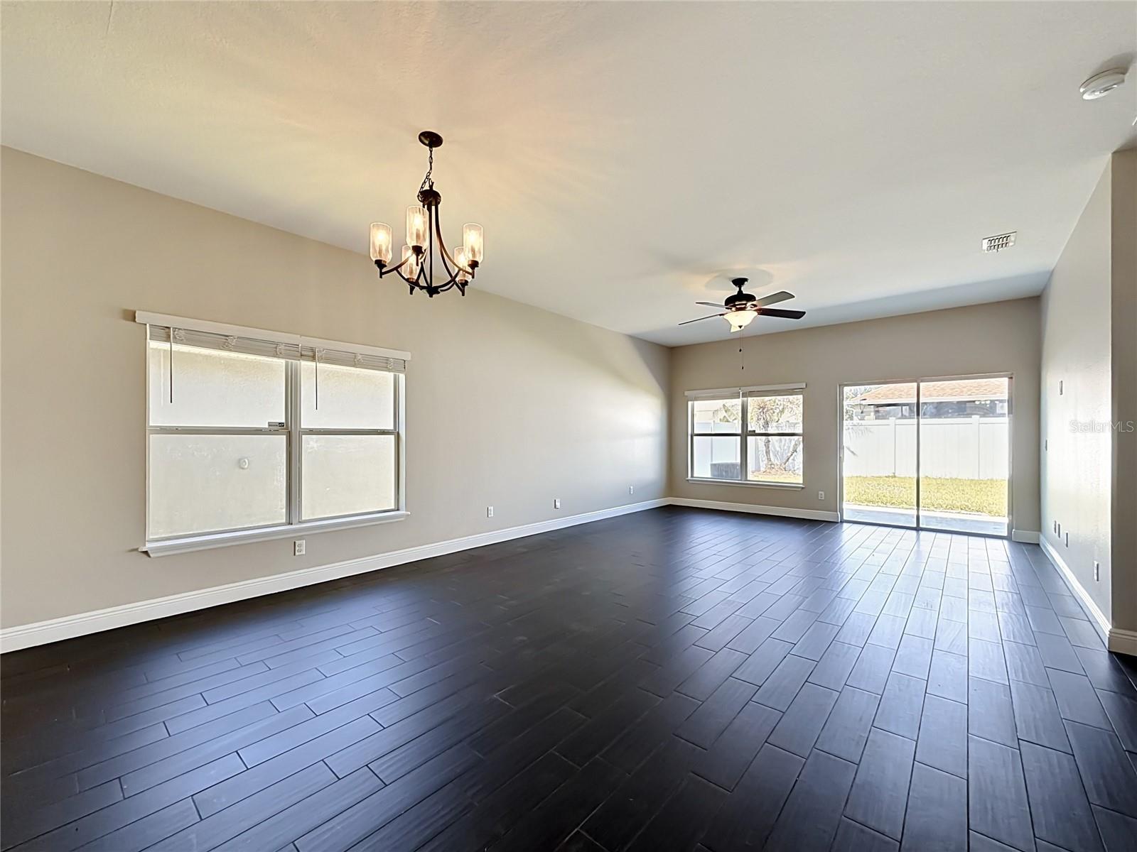 STERLING MEADOWS - Residential
