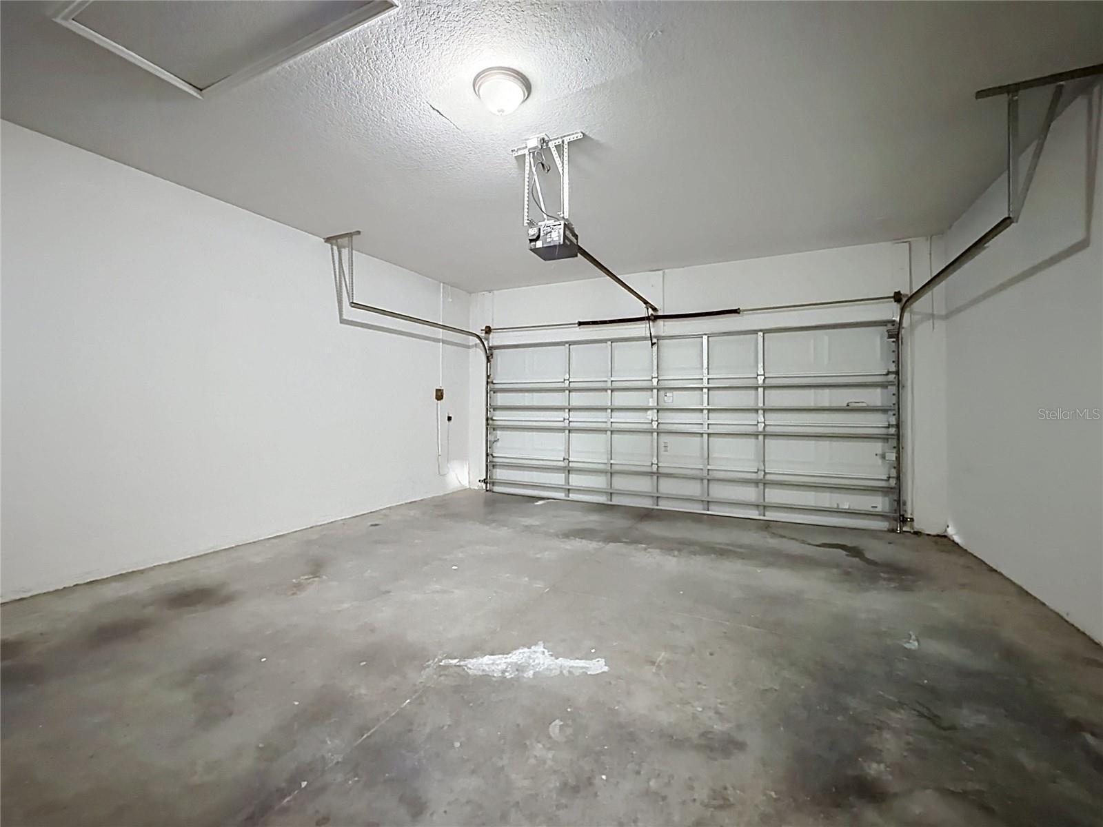 STERLING MEADOWS - Residential