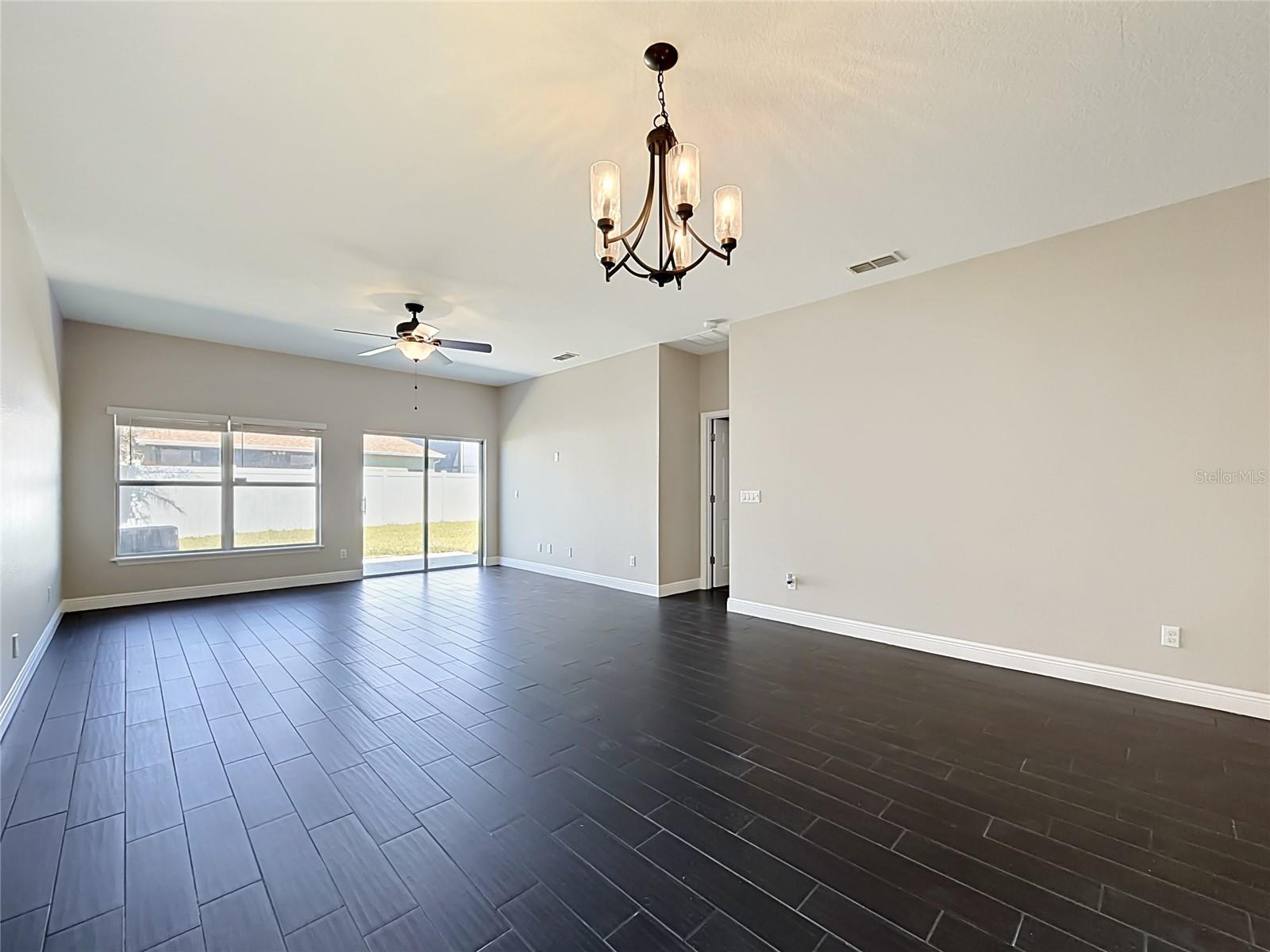 STERLING MEADOWS - Residential